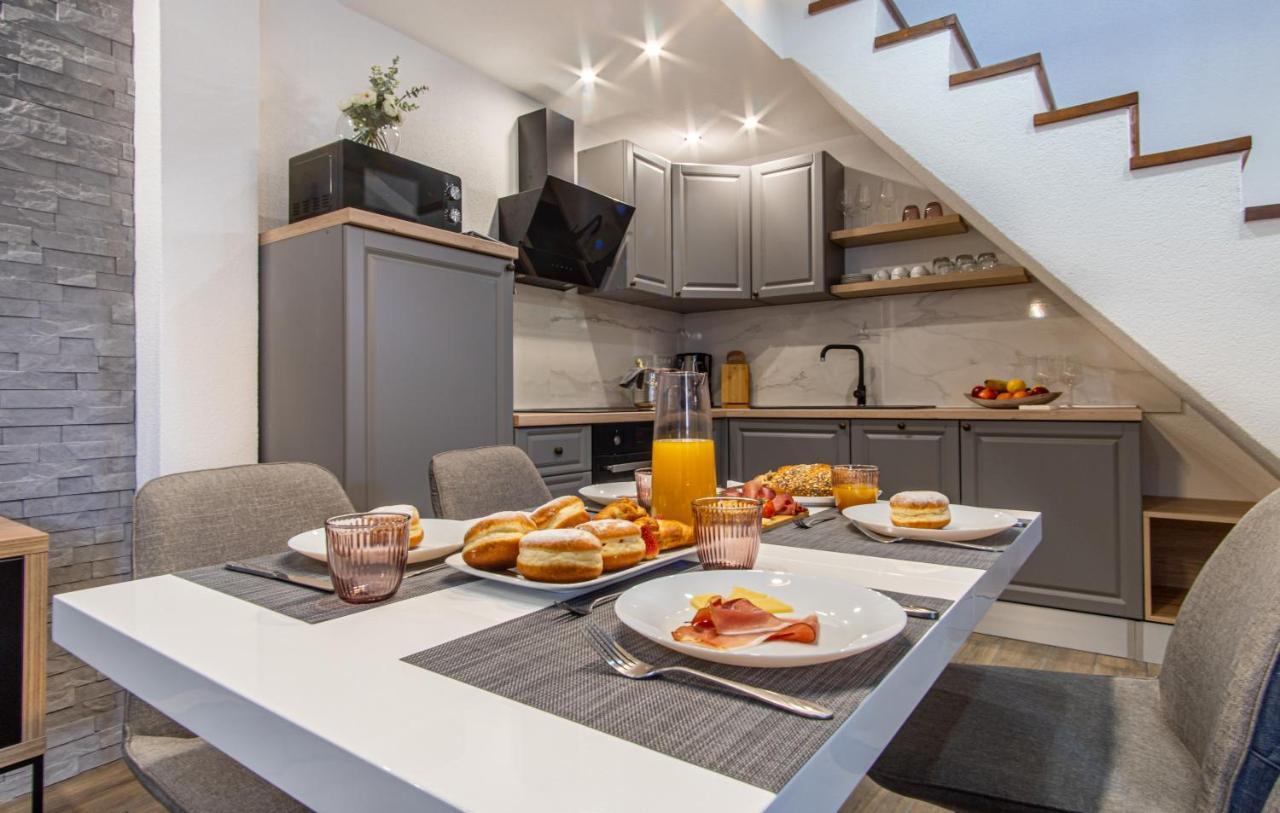 Su Casa - At Kastela Oldtown 아파트 외부 사진
